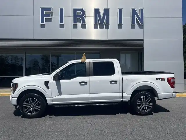 2023 Ford F-150 XL 4x4 SuperCrew 5-1/2 Box's photo