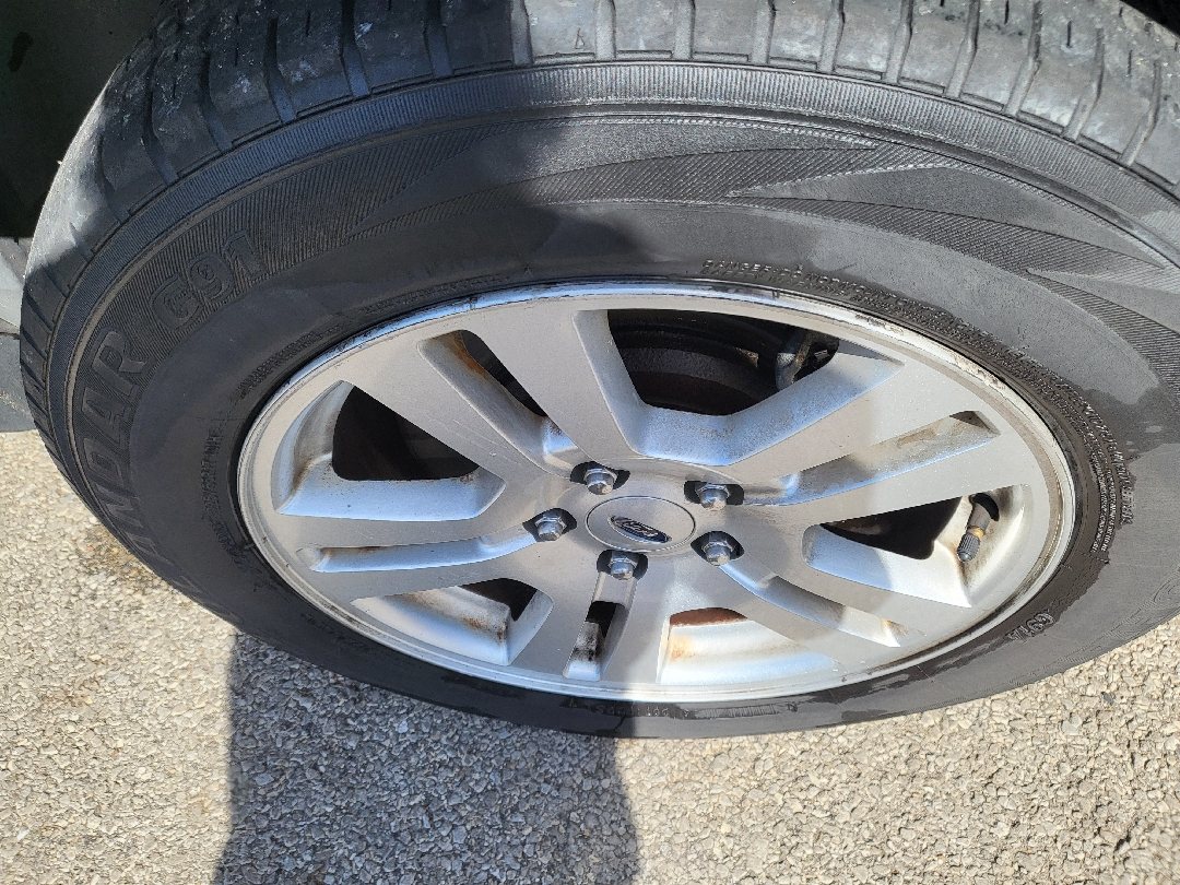 2011 Ford Edge SE photo 5