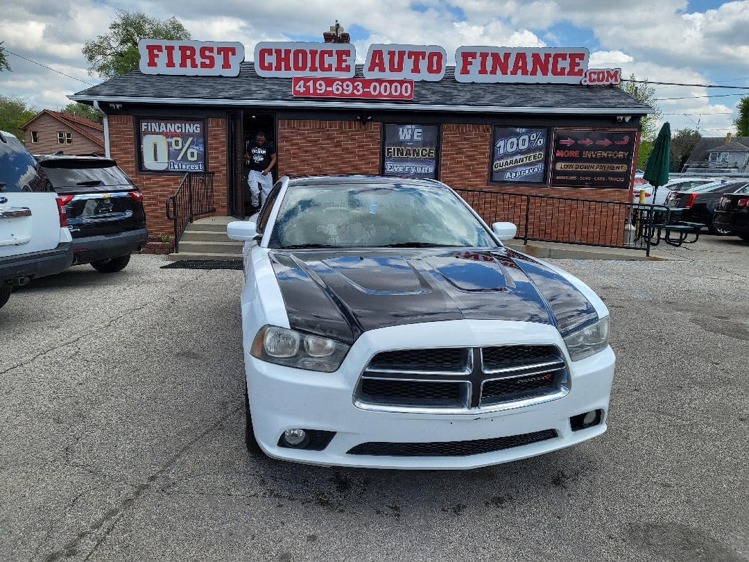 2013 Dodge Charger SXT AWD's photo
