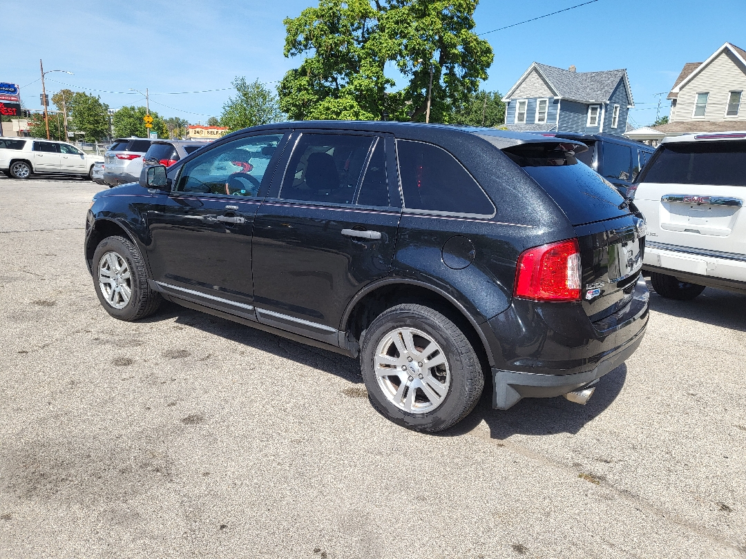 2011 Ford Edge SE photo 3