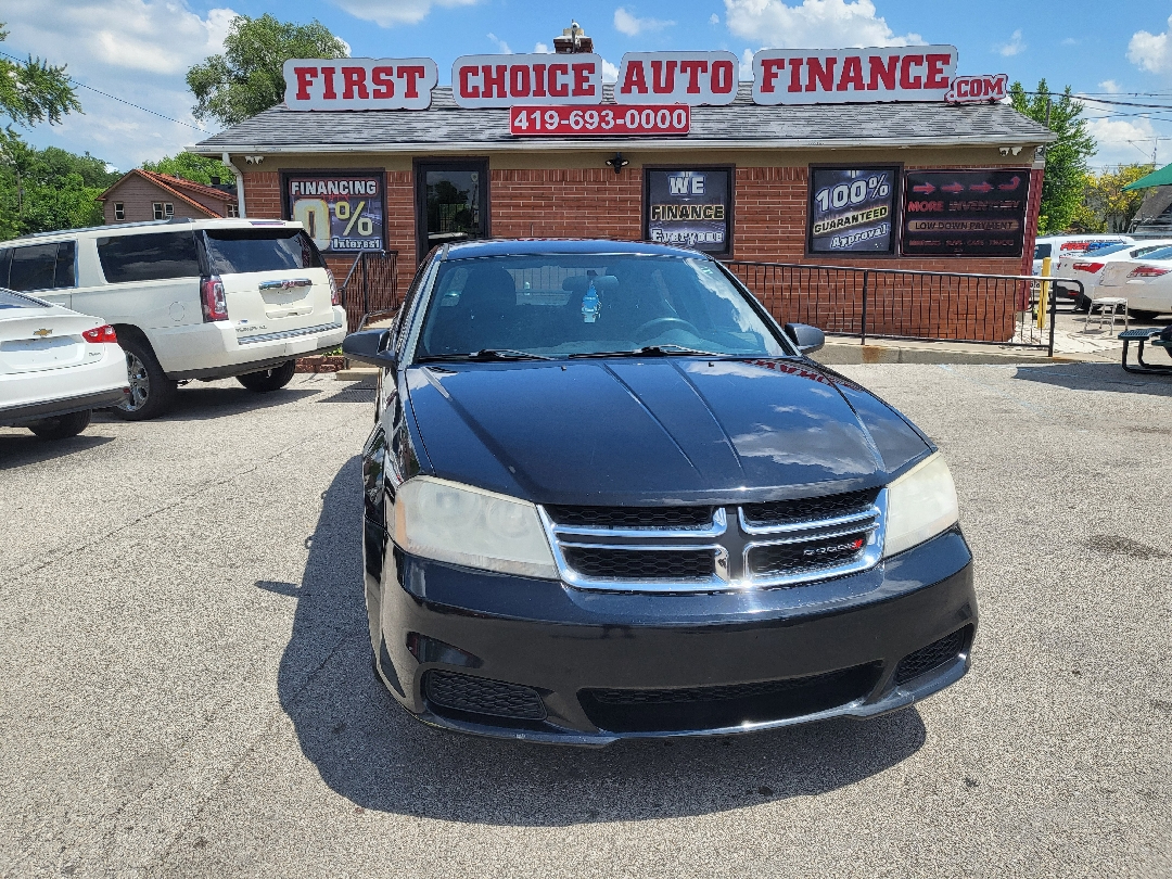 2013 Dodge Avenger SE's photo