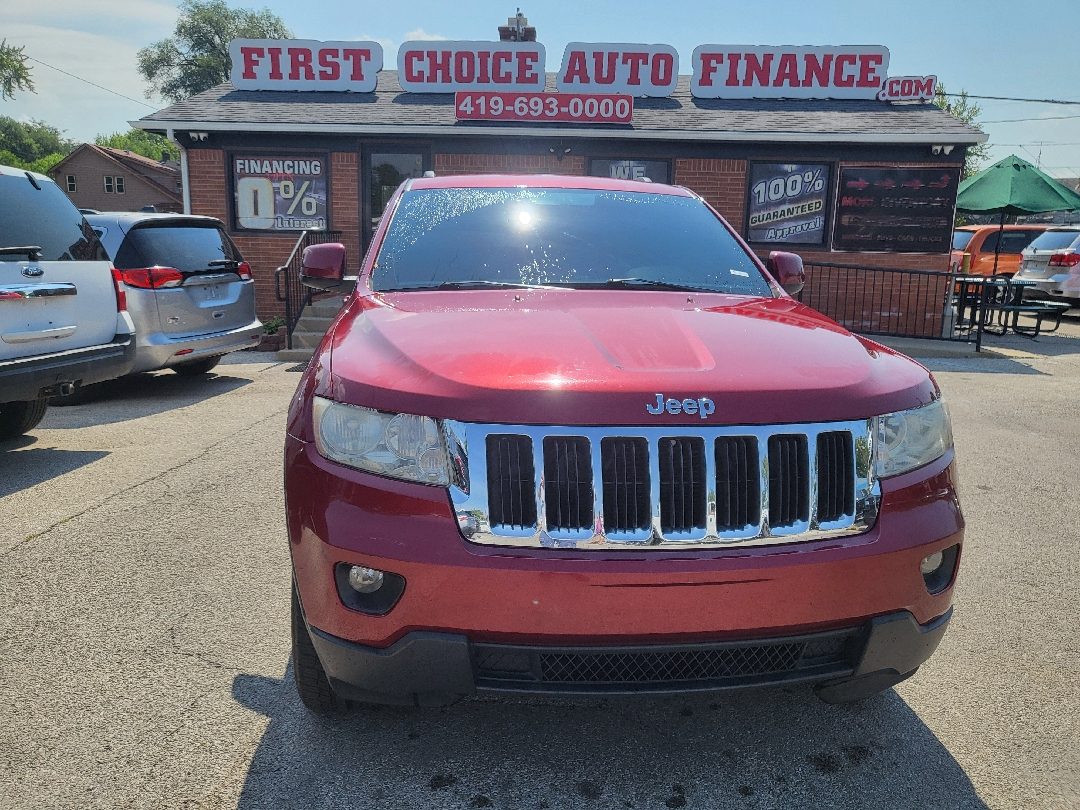 2013 Jeep Grand Cherokee Laredo 4WD's photo