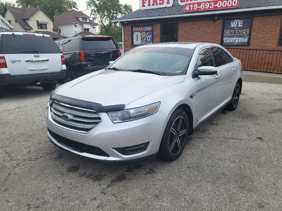 2013 Ford Taurus SEL AWD's photo