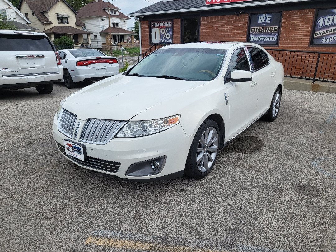 2012 Lincoln MKS AWD's photo