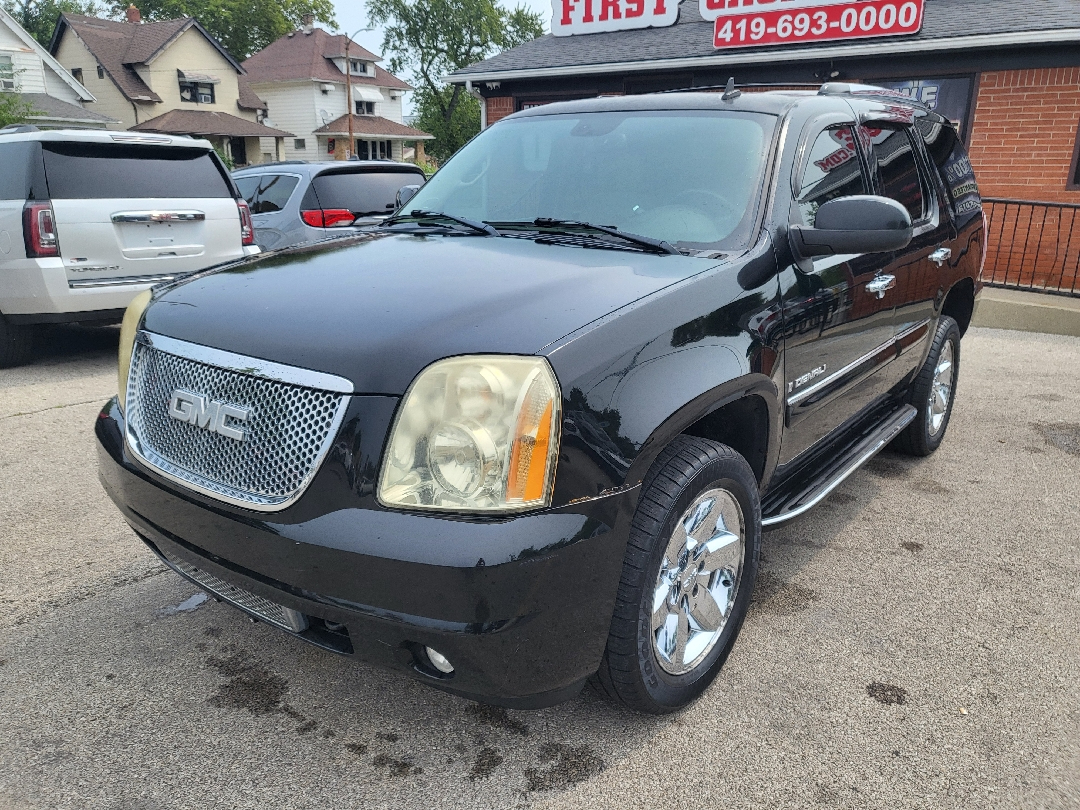 2008 GMC Yukon Denali AWD's photo