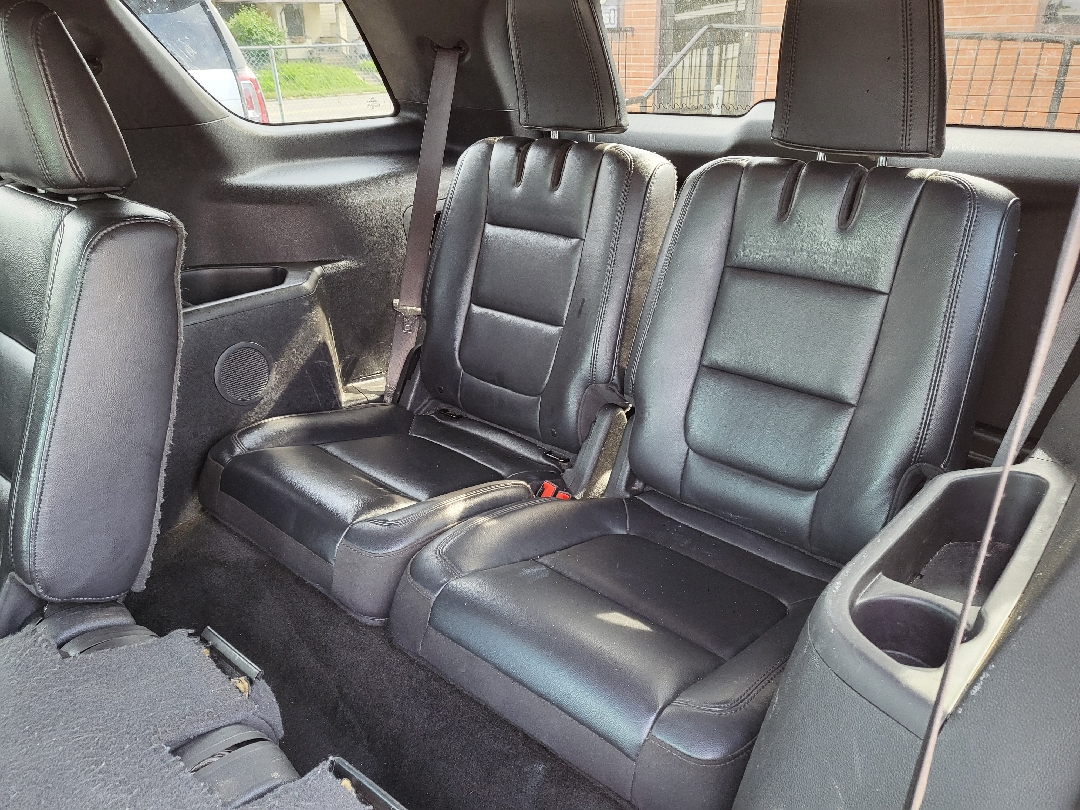 2012 Ford Explorer XLT photo 4