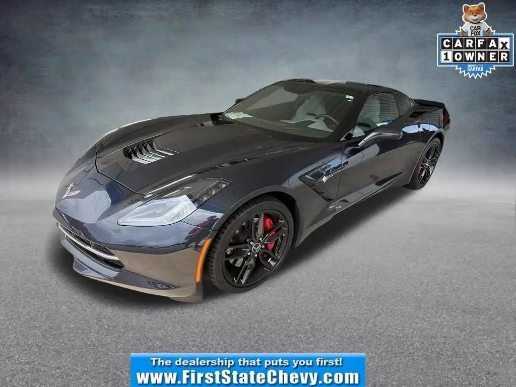2015 Chevrolet Corvette Stingray Coupe w/Z51's photo