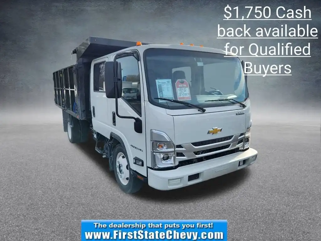 2025 Chevrolet Low Cab Forward 4500 Gas 150" WB Crew Cab's photo