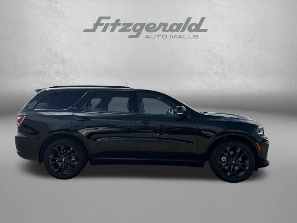 2025 Dodge Durango R/T Plus AWD photo 4