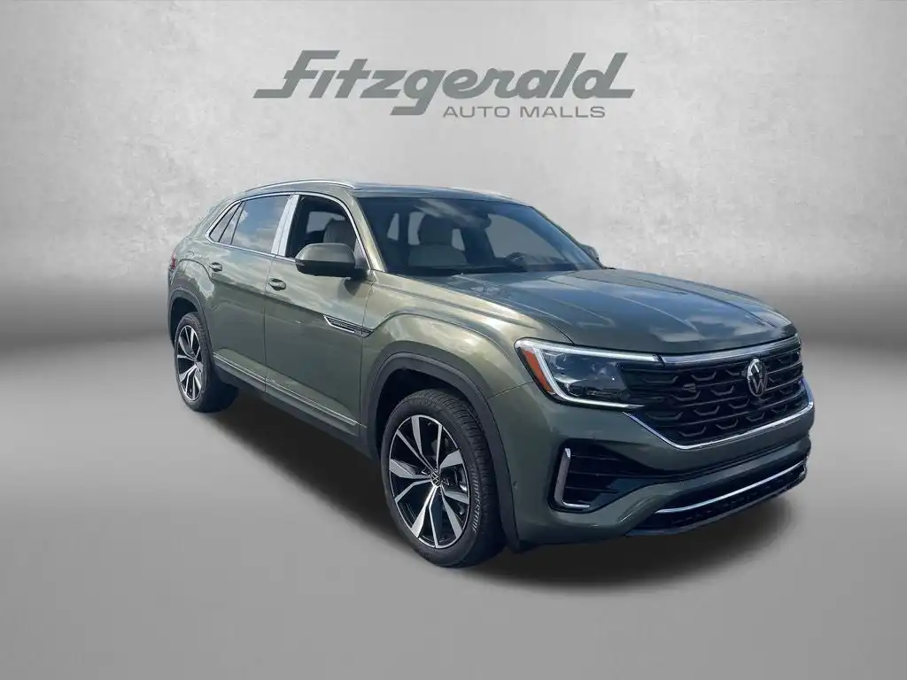 2026 Volkswagen Atlas Cross Sport 2.0T SEL Premium R-Line 4MOTION's photo