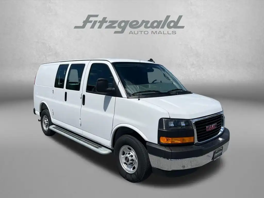 2025 GMC Savana 2500's photo