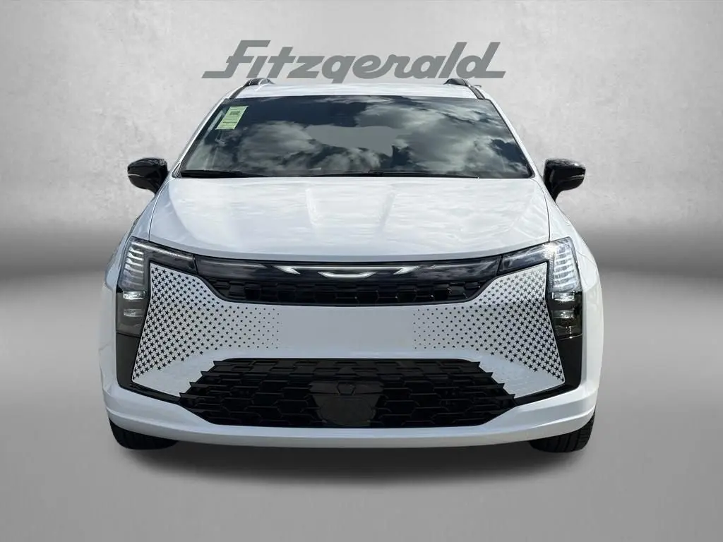 2027 Chrysler Pacifica Select photo 3