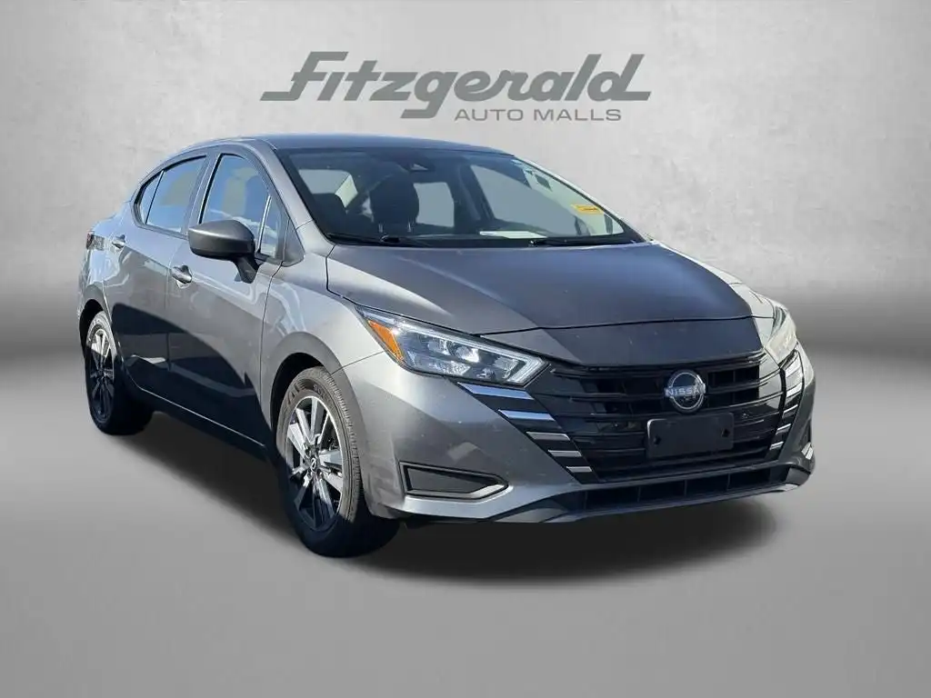 2025 Nissan Versa 1.6 SV CVT's photo