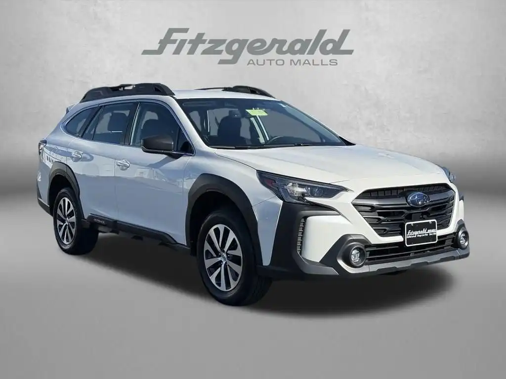 2025 Subaru Outback Base's photo