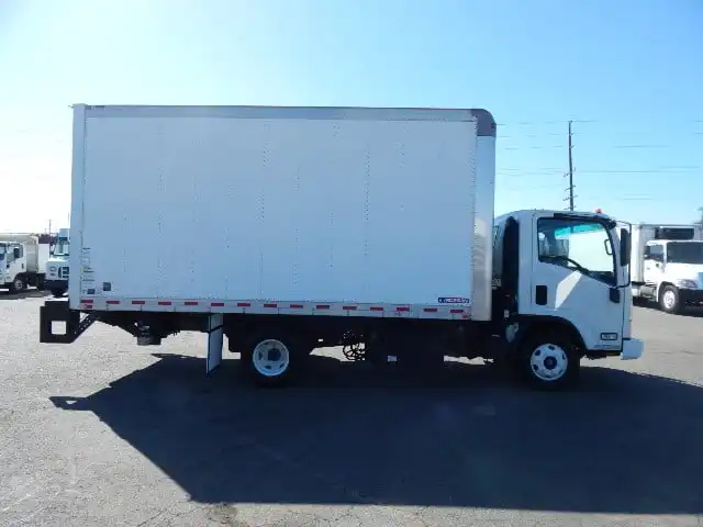 2013 Isuzu NPR-HD's photo