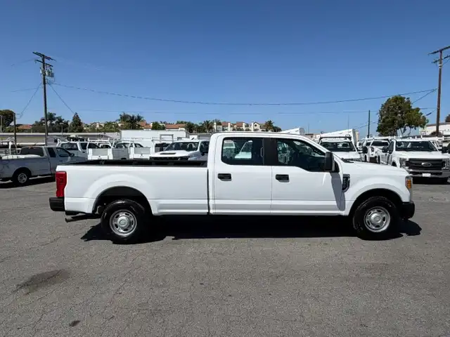 2017 Ford F-250 XL Crew Cab 8' Box's photo