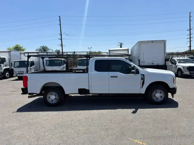 2025 Ford F-250 XL SuperCab 8' Box's photo