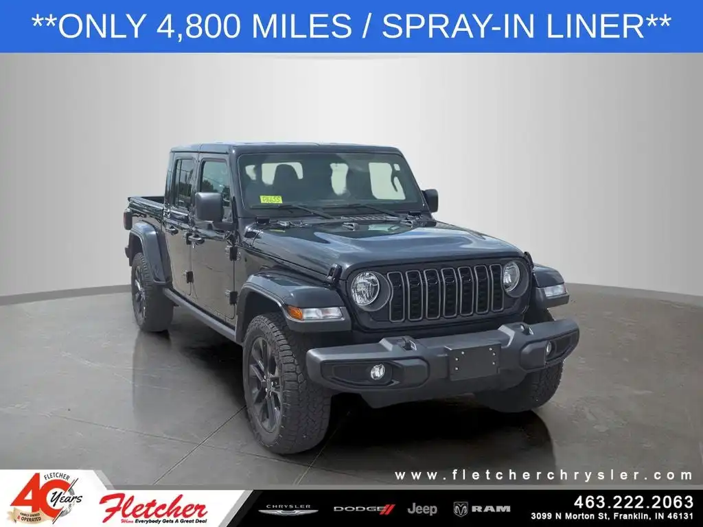 2025 Jeep Gladiator Nighthawk Auto's photo
