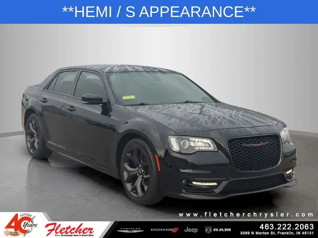 2021 Chrysler 300 S's photo