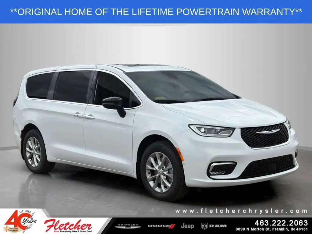 2025 Chrysler Pacifica Select AWD's photo