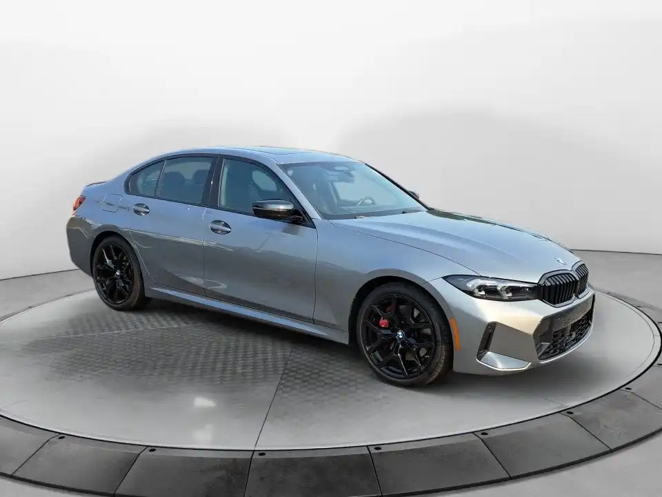2025 BMW 3 Series 330i xDrive Sedan's photo