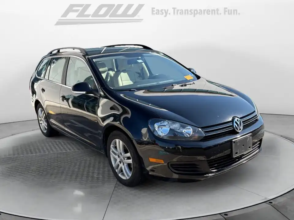 2013 Volkswagen Jetta SportWagen 2.0L TDI DSG with Sunroof's photo