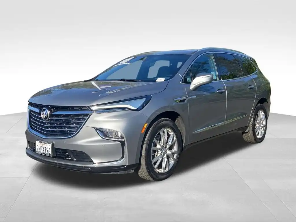 2024 Buick Enclave Essence AWD's photo