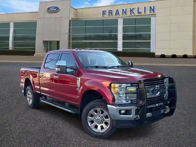 2017 Ford F-250 Lariat 4x4 Crew Cab 6-3/4' Box's photo
