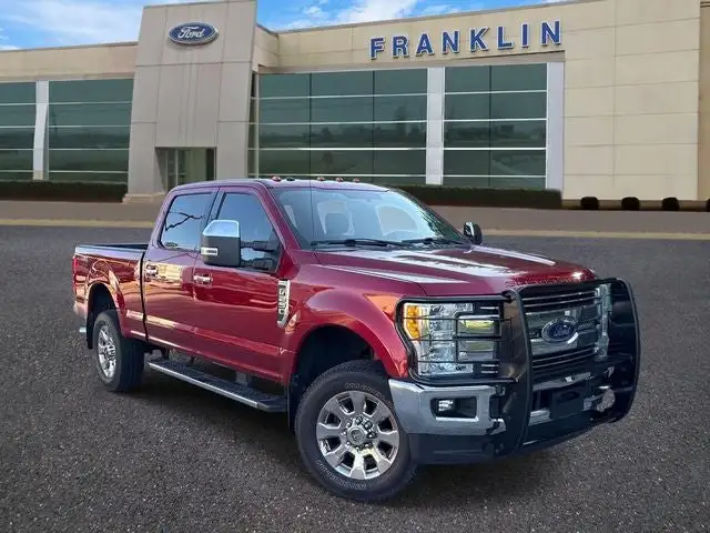 2017 Ford F-250 Lariat 4x4 Crew Cab 6-3/4' Box's photo