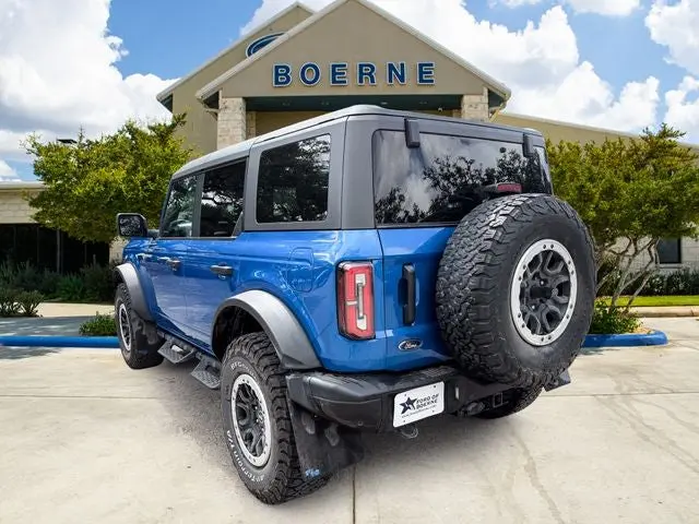 2023 Ford Bronco Badlands 4x4 photo 3