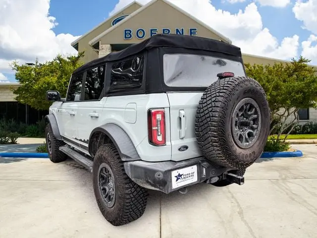 2021 Ford Bronco Wildtrak 4x4 photo 3