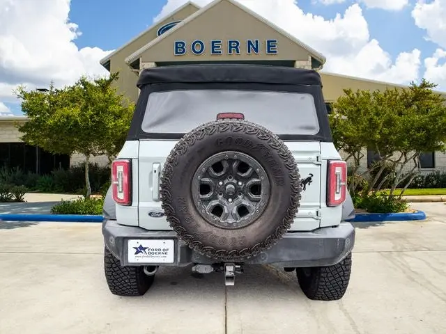 2021 Ford Bronco Wildtrak 4x4 photo 4