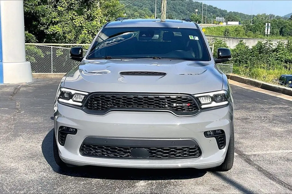 2023 Dodge Durango R/T Plus AWD photo 3
