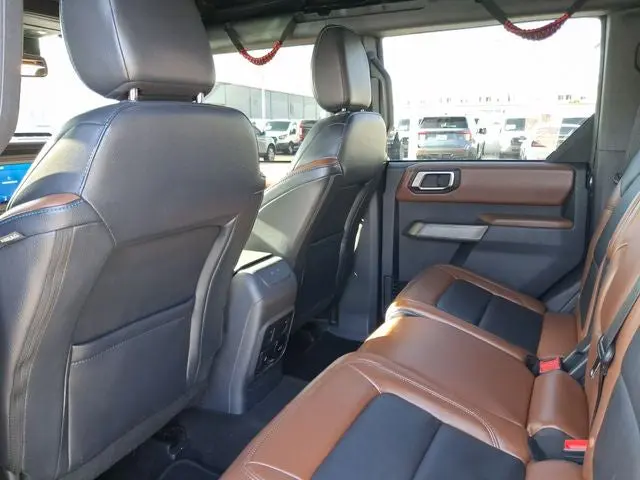 2023 Ford Bronco Outer Banks 4x4 photo 5