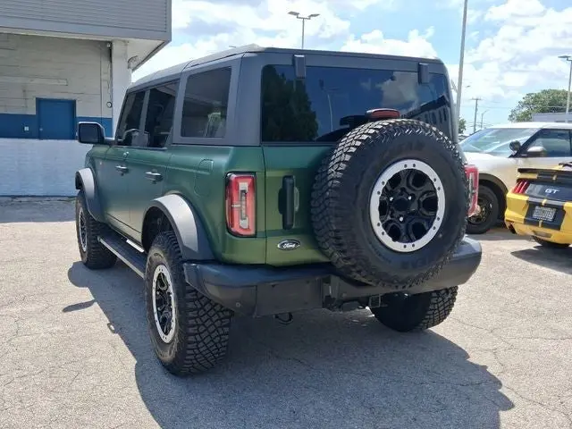 2022 Ford Bronco Badlands 4x4 photo 3