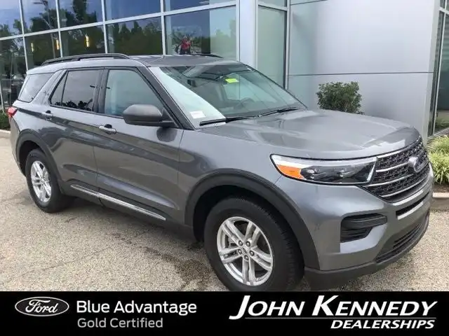 2023 Ford Explorer XLT 4WD's photo
