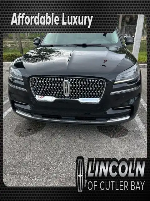 2024 Lincoln Aviator Premiere RWD's photo
