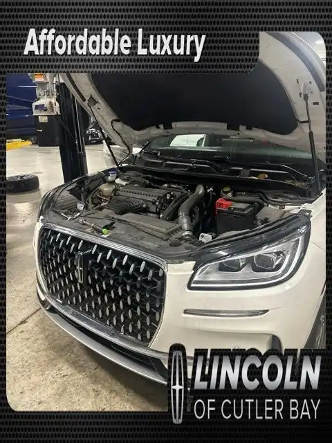 2023 Lincoln Corsair Reserve FWD's photo