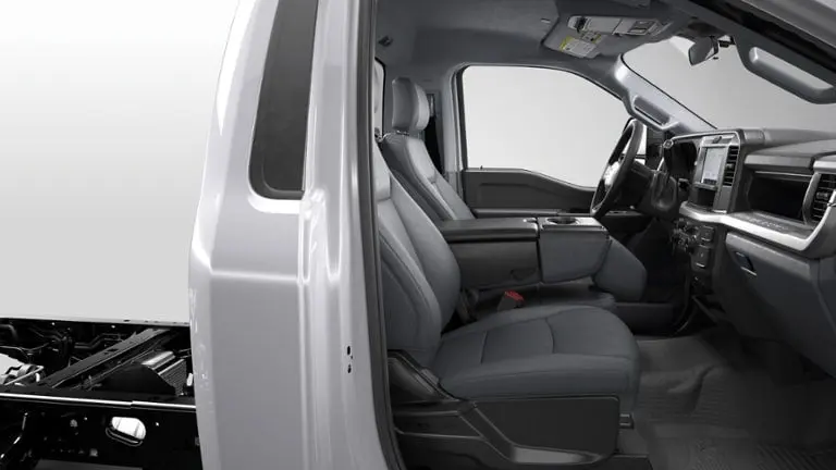 2026 Ford F-550 undefined photo 5
