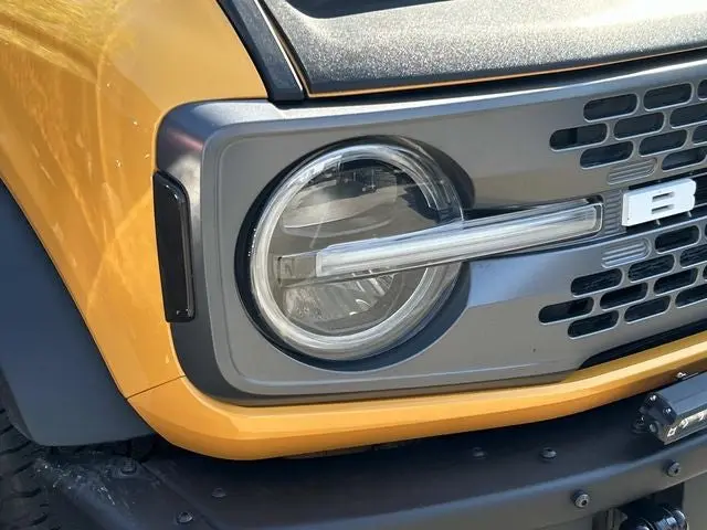 2021 Ford Bronco Badlands 4WD photo 4
