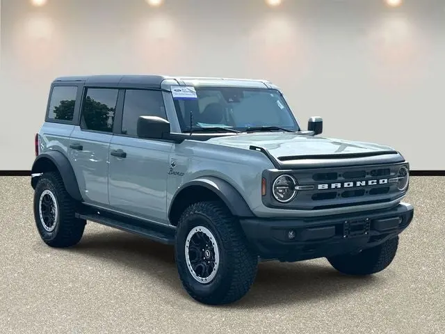2023 Ford Bronco Big Bend Mid (222A) Adv. 4x4 photo 3
