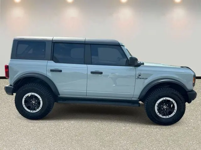2023 Ford Bronco Big Bend Mid (222A) Adv. 4x4 photo 4