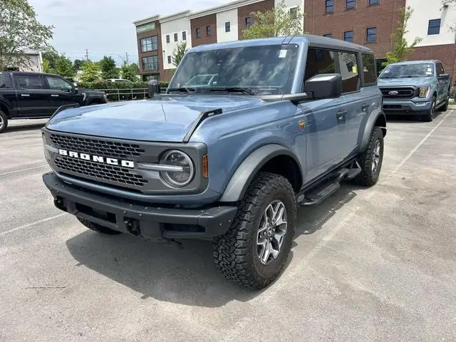 2025 Ford Bronco Badlands 4x4's photo