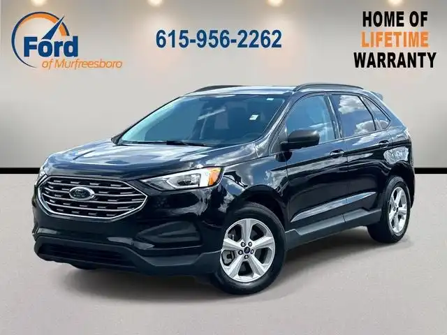 2021 Ford Edge SE's photo