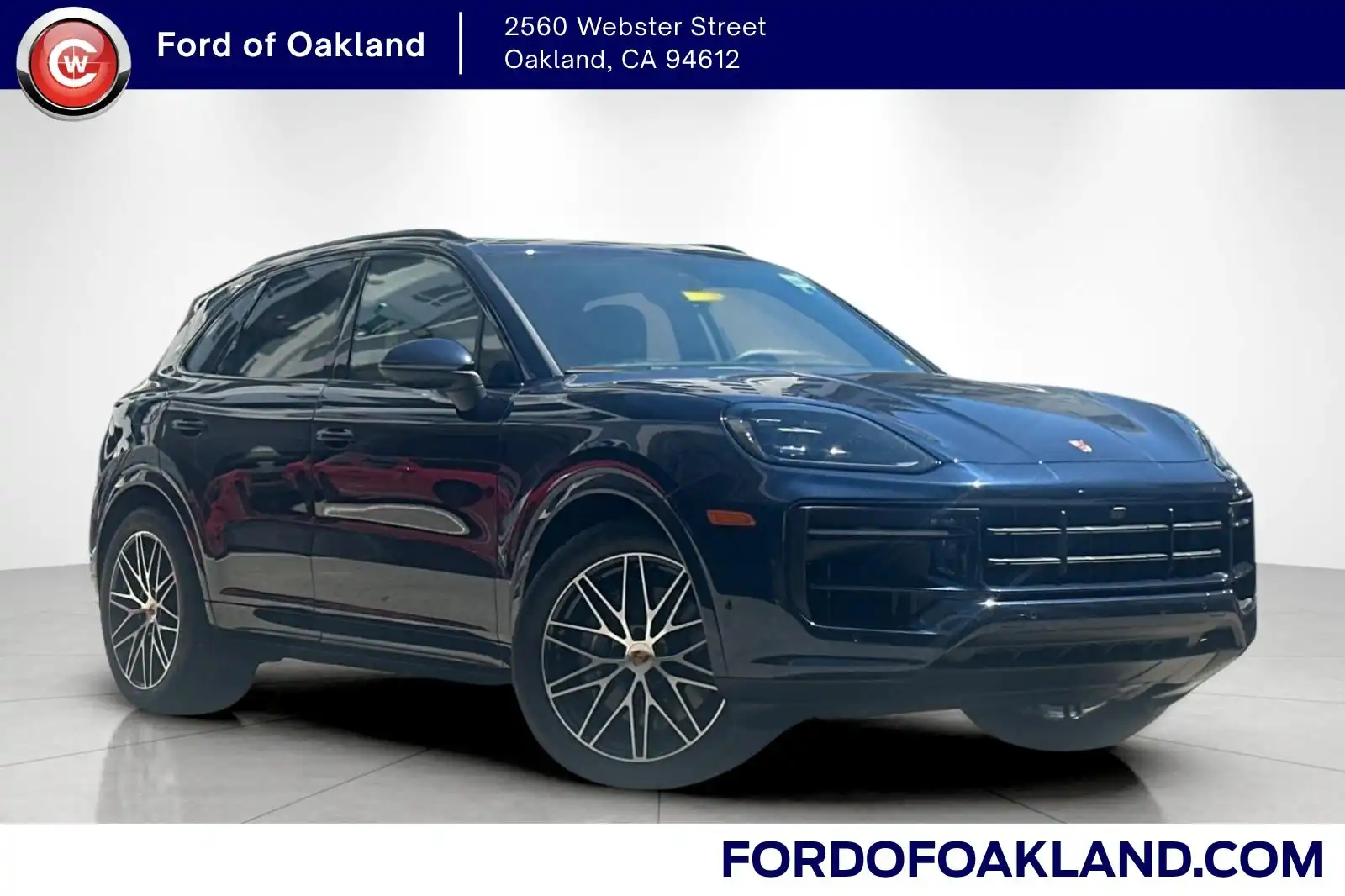 2025 Porsche Cayenne Base's photo