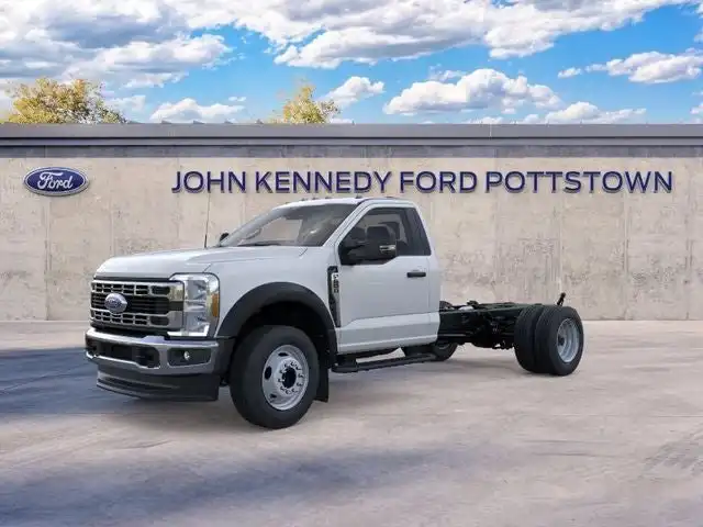 2026 Ford F-600 XL 4x4 Regular Cab 169-In DRW's photo