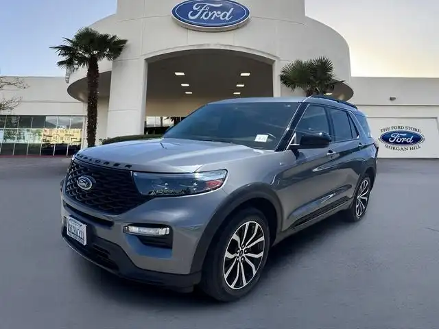 2022 Ford Explorer ST-LINE RWD's photo