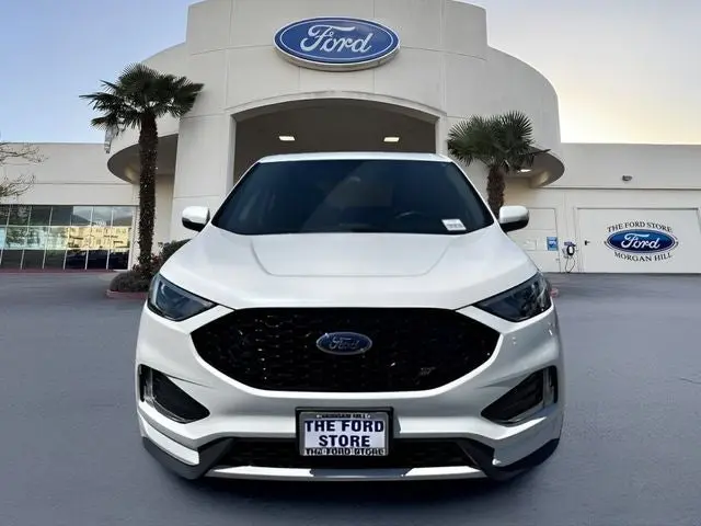 2023 Ford Edge ST AWD photo 3