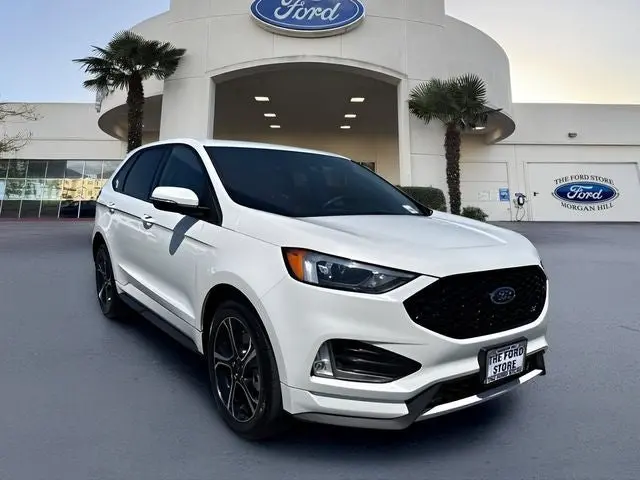 2023 Ford Edge ST AWD photo 4