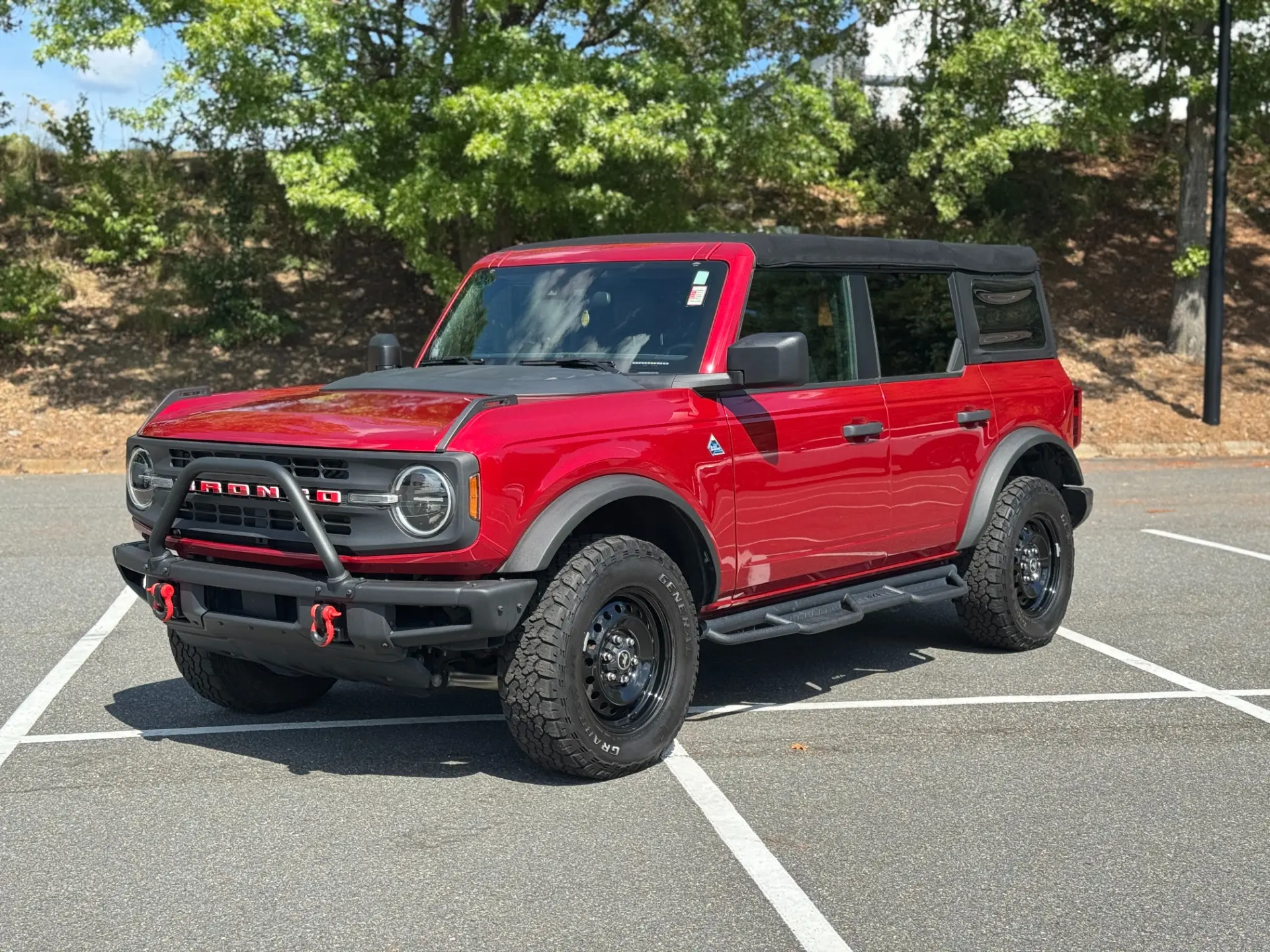 2021 Ford Bronco Black Diamond 4WD photo 4